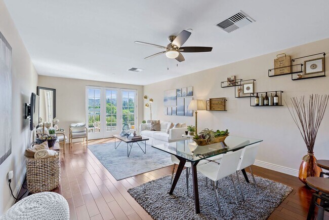 Building Photo - Fully Furnished Condo in the prestigious R...