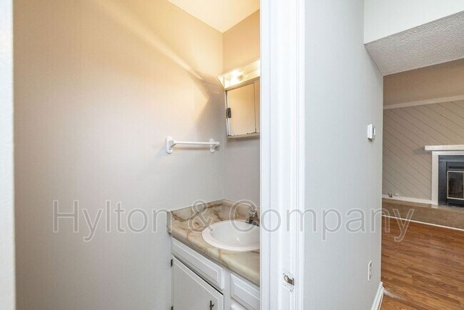 Building Photo - 3837 Belker Ct