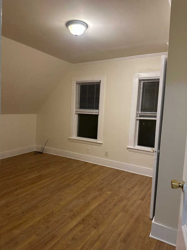 Building Photo - 59 Greenwood St