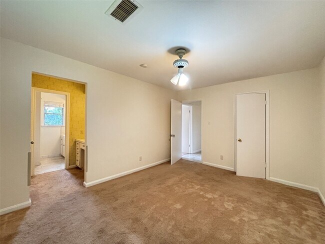 Building Photo - 12342 Barryknoll Ln