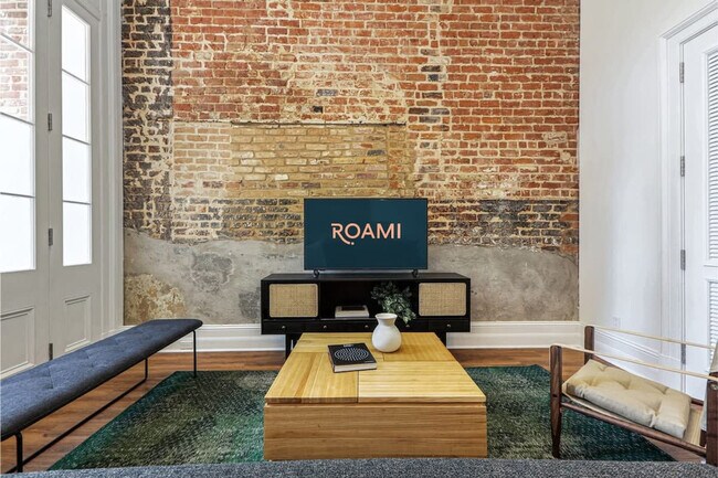 Building Photo - 822 Perdido St