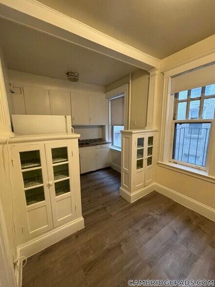 Building Photo - 1622 Massachusetts Ave