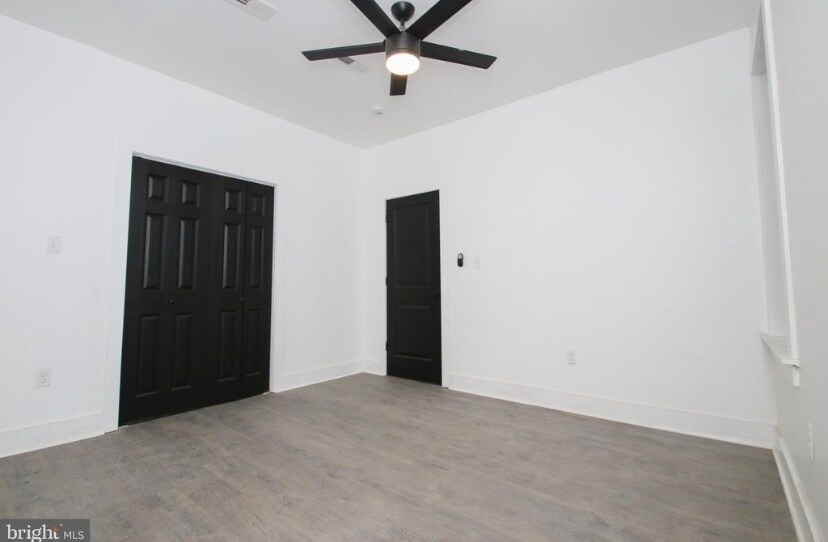 Building Photo - 631 E Locust Ave