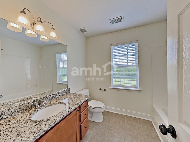 Building Photo - 312 Madrid Dr