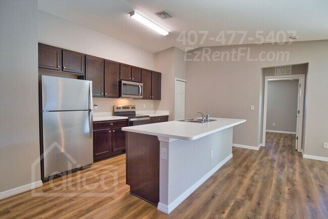 Building Photo - 5204 S San Mateo Dr