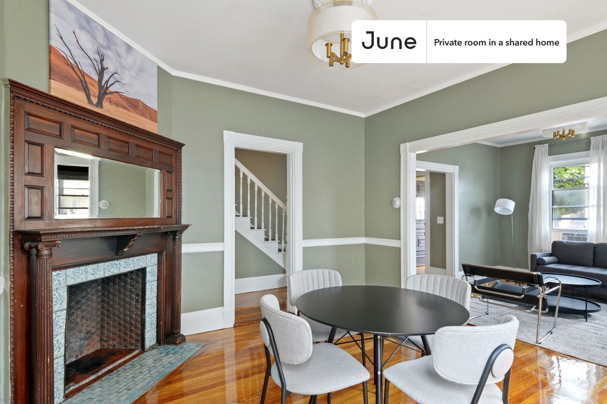 Building Photo - Room in Shared 6 bed/2 bath home in Allston