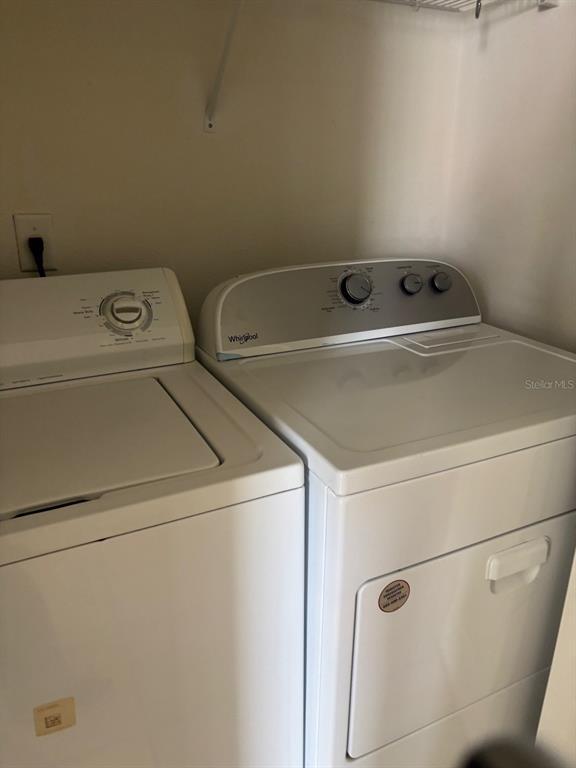 Building Photo - 1141 S Beach Cir