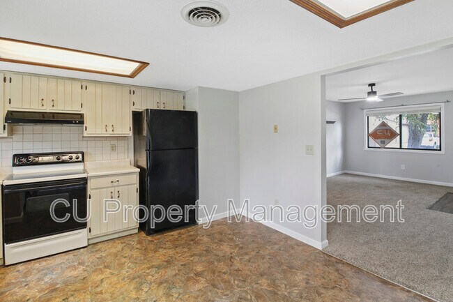 Building Photo - 1203 Dean Dr