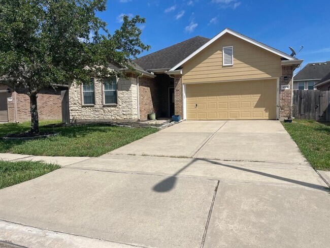 Building Photo - 4704 High Creek Ct