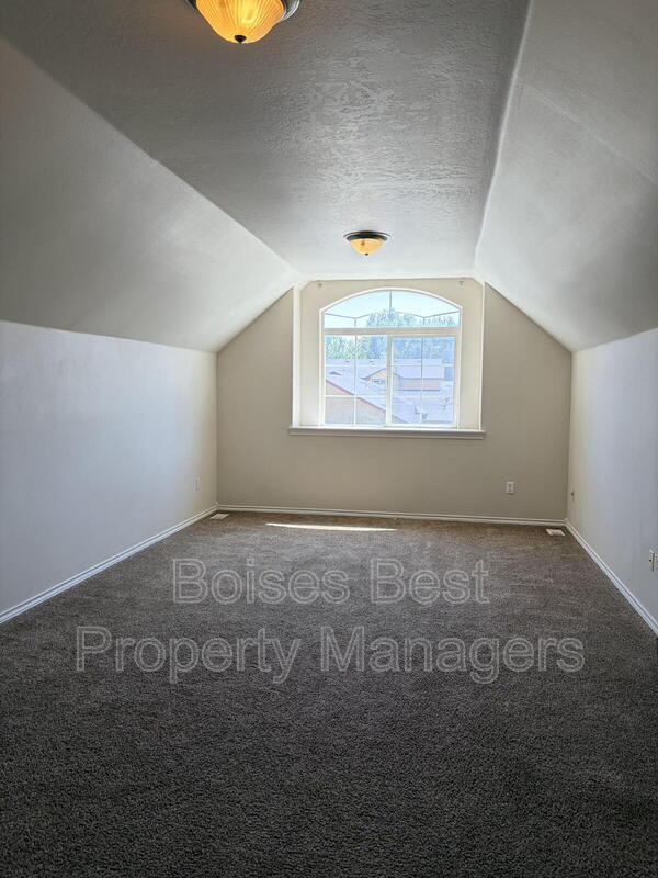 Building Photo - 1276 W Brown Trout Dr