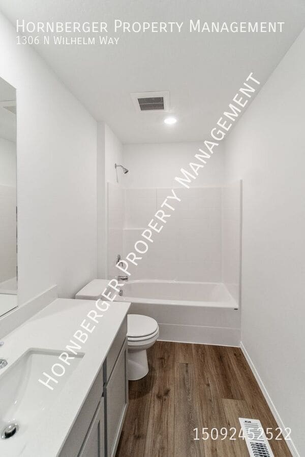 Building Photo - 1306 N Wilhelm Wy