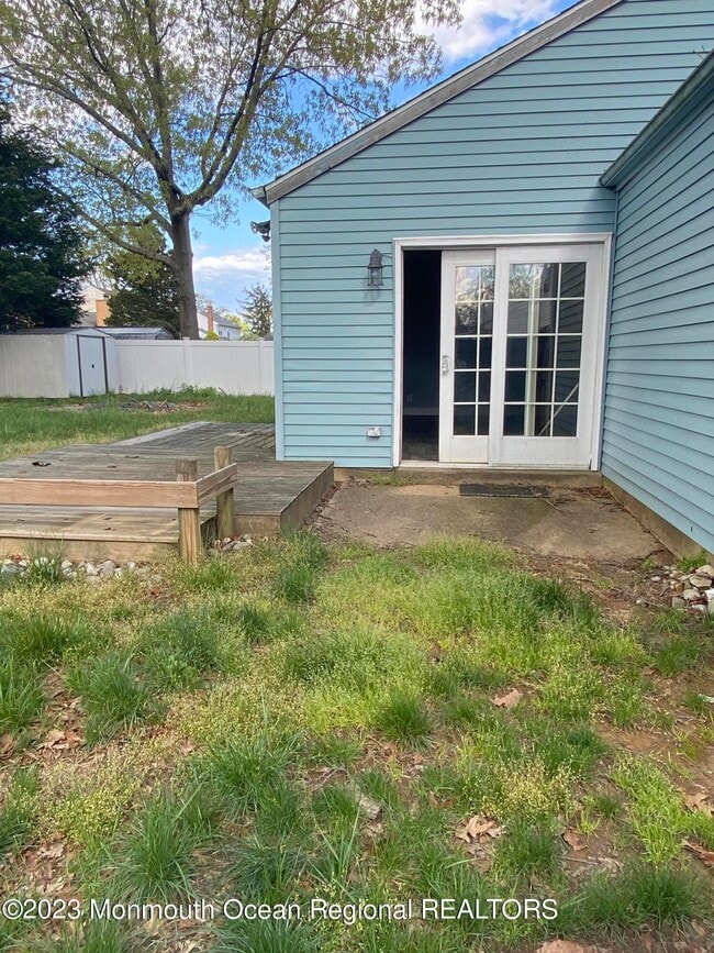 Building Photo - 120 Oak Hill Dr