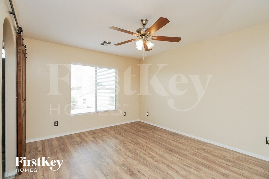 Building Photo - 1730 Maddison Cir