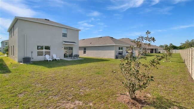 Building Photo - 16545 Mosaic Oar Dr