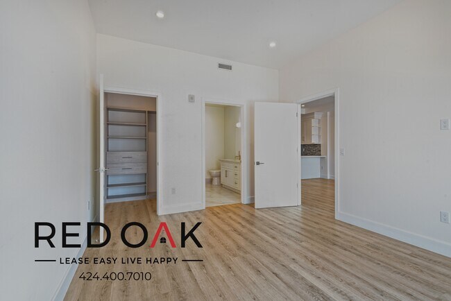 Building Photo - 1237 S Holt Ave