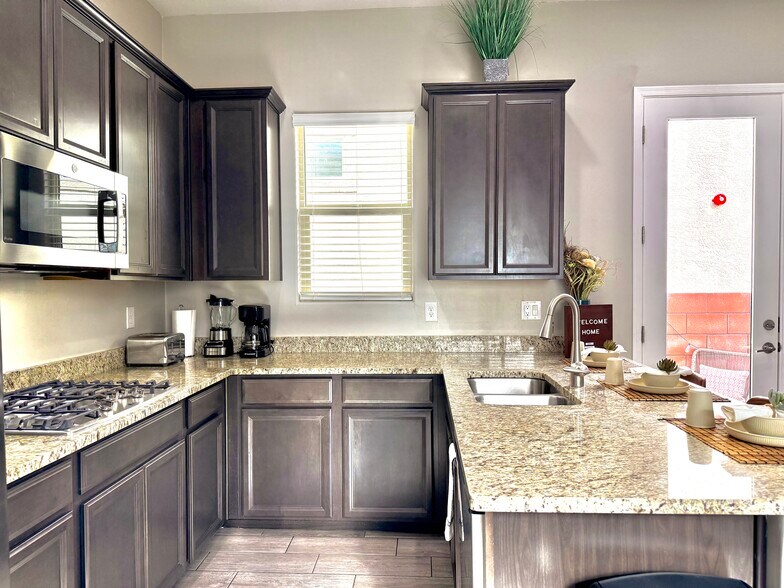 Building Photo - 8060 S Desert Indigo Dr