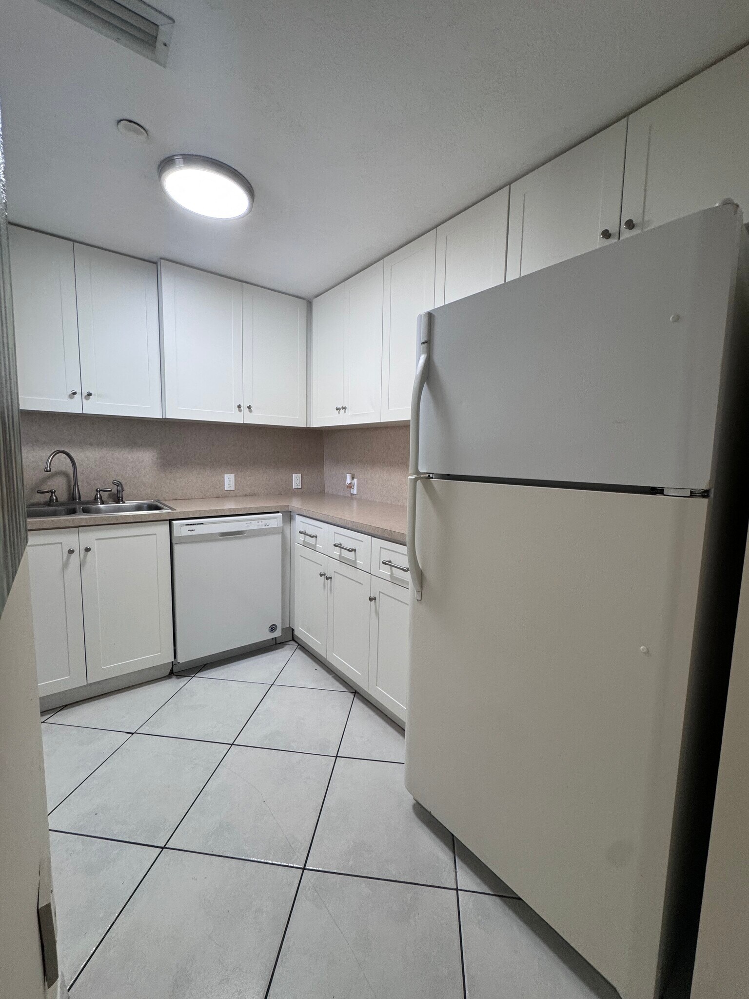 Kitchen - 12625 SW 91st St