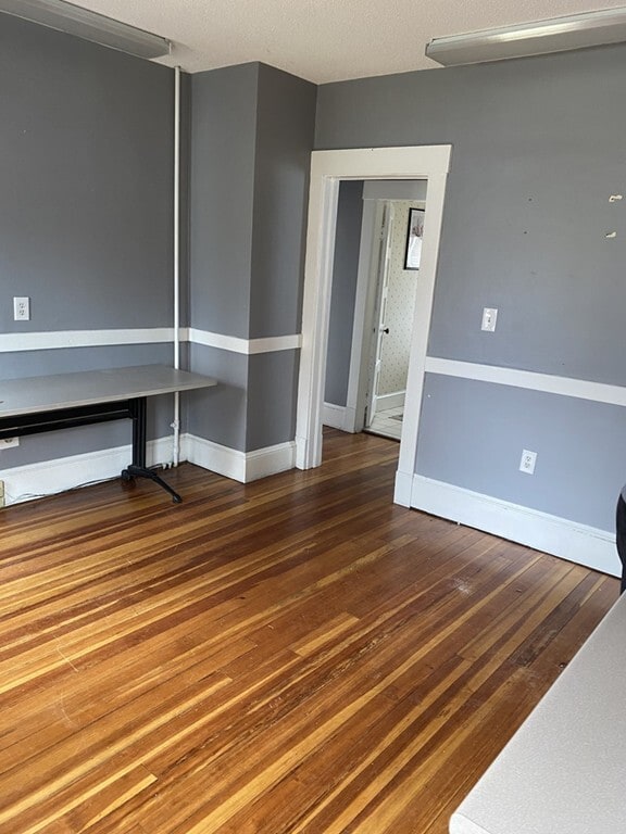 Building Photo - 674 N Main St