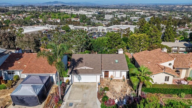 Building Photo - Beautiful 4 bed/2.5 bath house in Del Mar