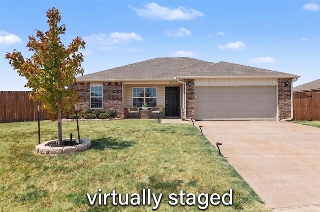 Building Photo - 1007 N Deer Ct Way