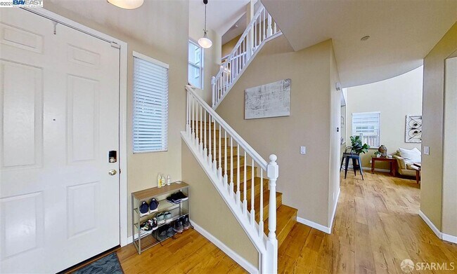 Building Photo - 699 Flemish Ct