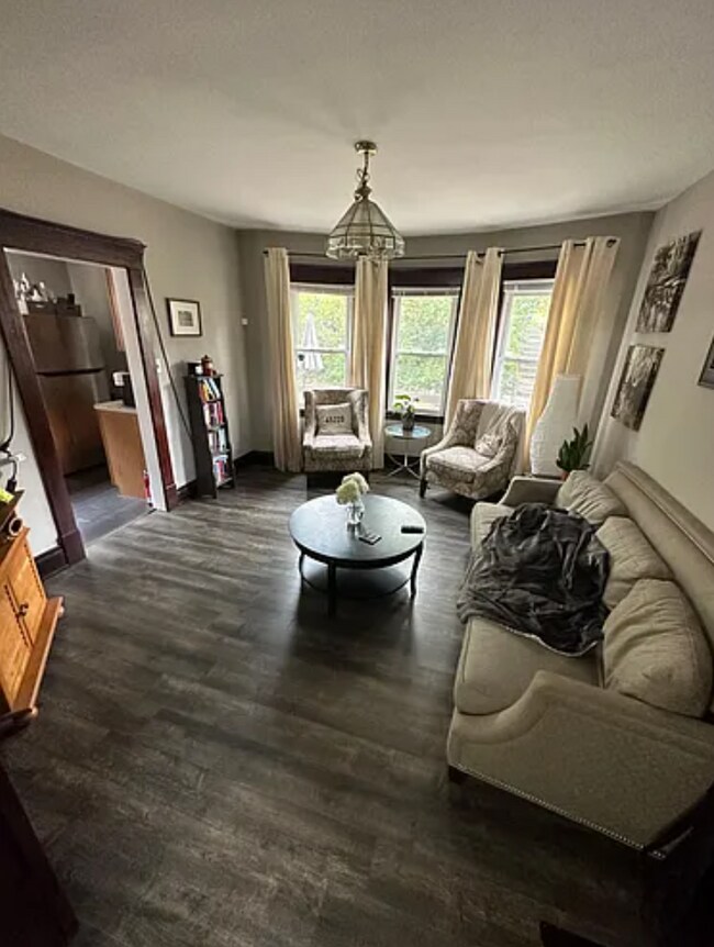 Building Photo - 216 Atkinson St