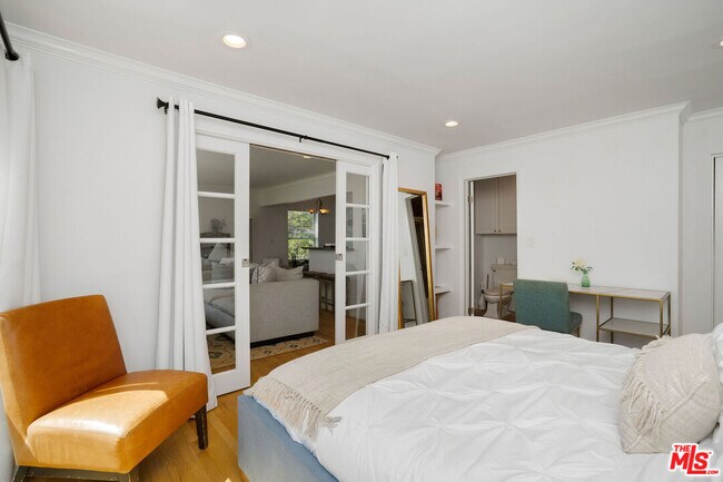 Building Photo - 2101 Ocean Ave