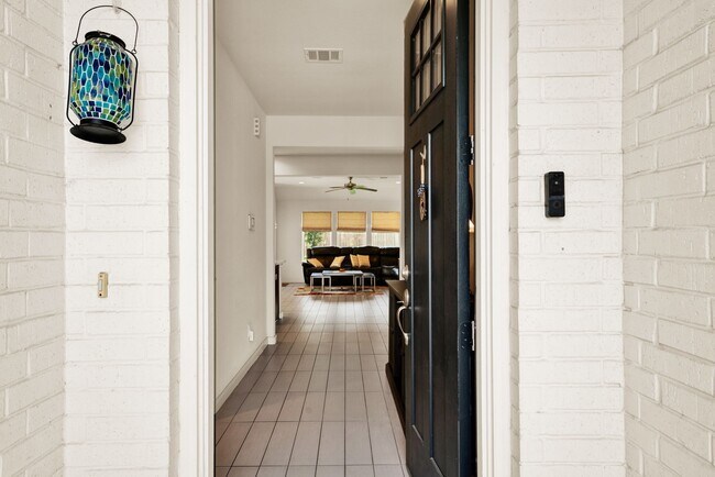 Building Photo - 2503 Hagerman Ct