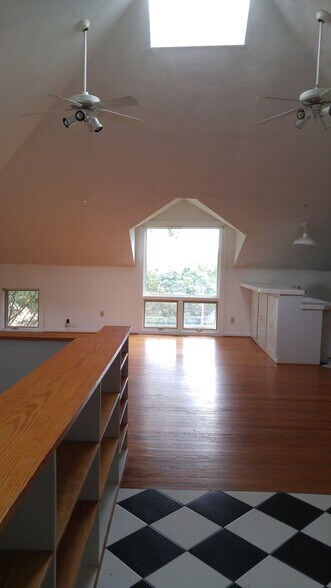 Building Photo - 232 Richfield Ave