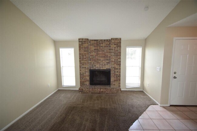 Building Photo - 1204 Honeytree Ln W