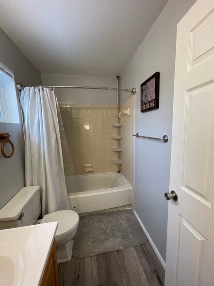 Building Photo - 27 Mayapple Ln