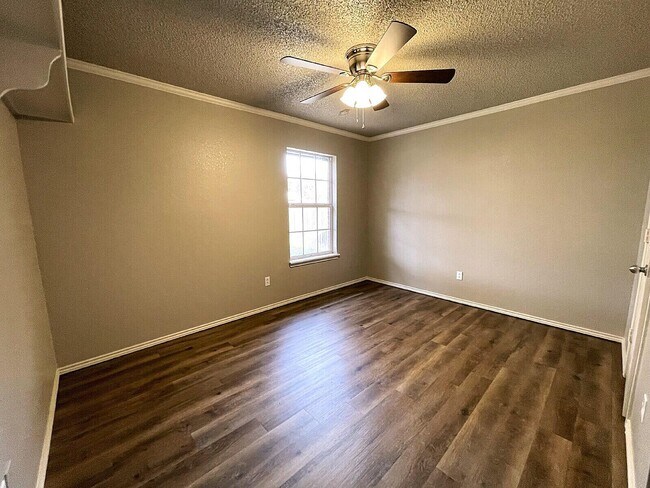 Building Photo - 6328 10th St