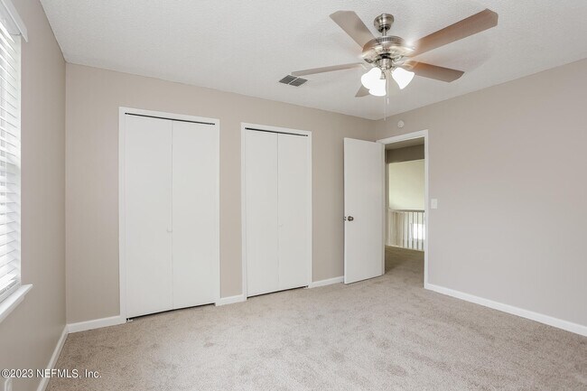 Building Photo - 11360 Fort Caroline Lakes Dr S