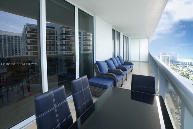 Building Photo - 1830 S Ocean Dr