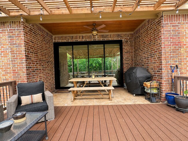 Building Photo - STUNNING LUXURY HOME  |  OPEN-CONCEPT  |  OFFICE & GAME ROOM  |  GREEN BELT  |  ALAMO RANCH  |  E...