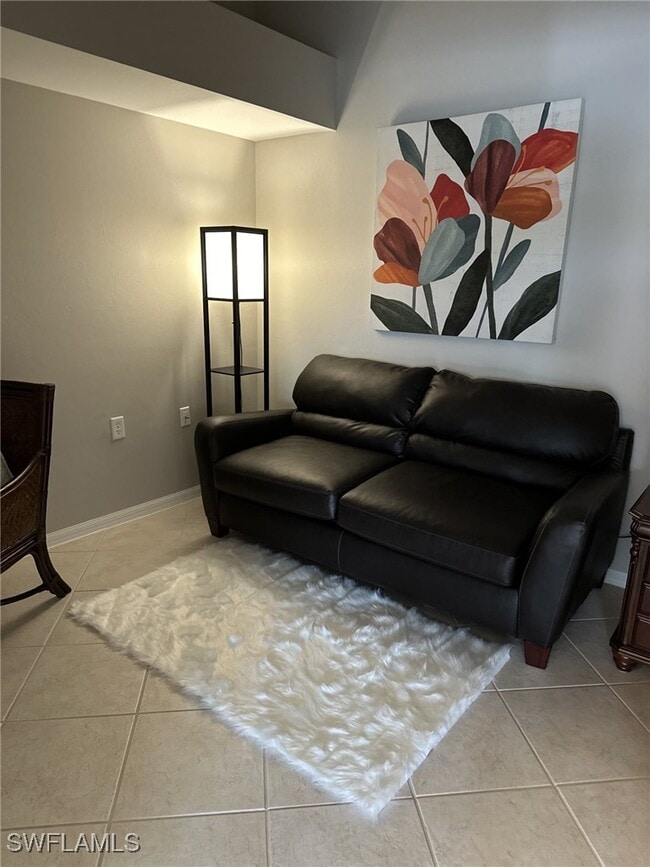 Building Photo - 10381 McArthur Palms Ln