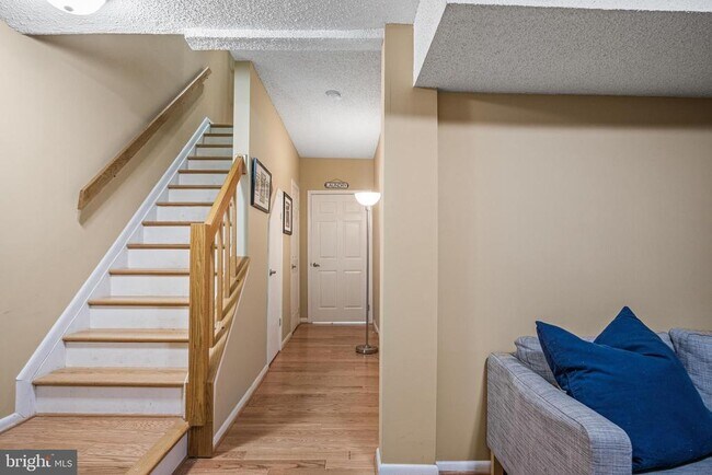 Building Photo - 1447 Newport Spring Ct