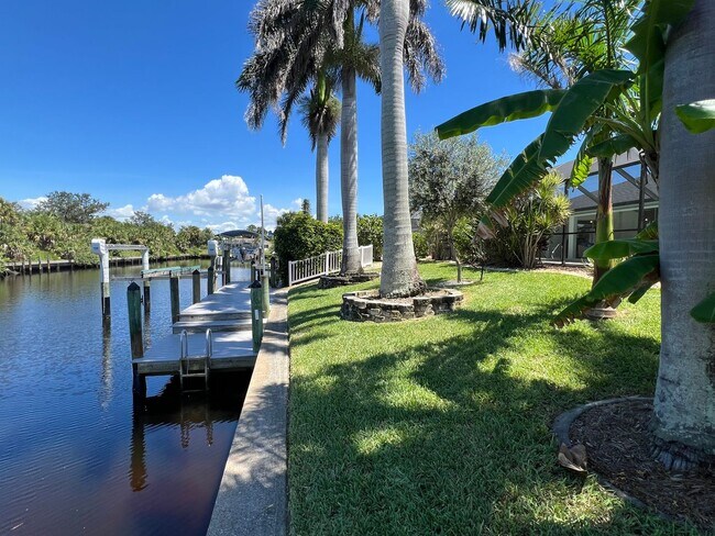 Building Photo - FURNISHED SHORT TERM RENTAL - 3 Bed / 2 Bath - Single Family Pool Home - $5,000/month ** Heated S...