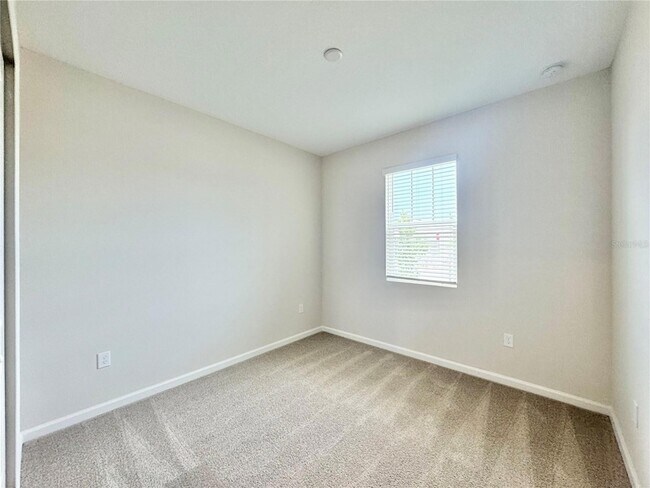 Building Photo - 656 Hennepin Lp