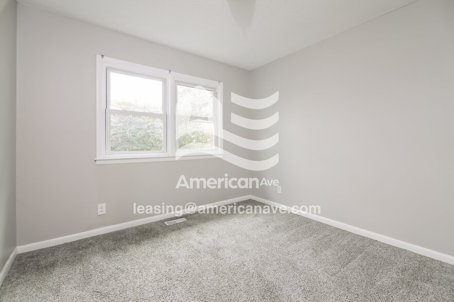 Building Photo - 3102 Player Ave