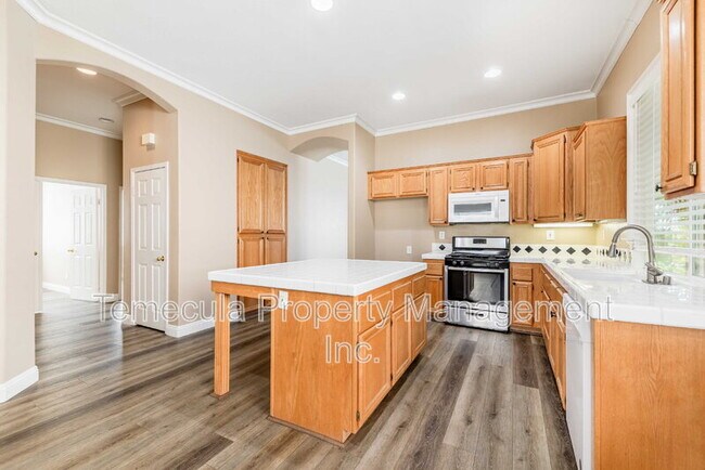 Building Photo - 40609 Chantemar Way