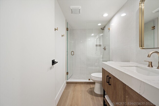 Building Photo - 2810 Polo Island Dr