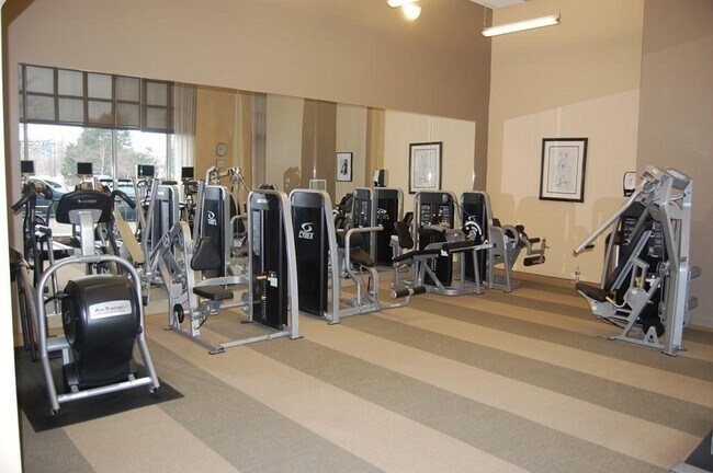 Building Photo - 10 Museum Way