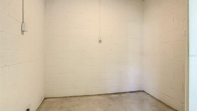 Building Photo - 5513 Wahoo Ct
