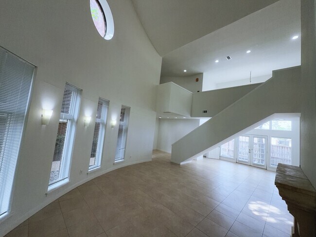 Building Photo - 11854 Taylorcrest Rd