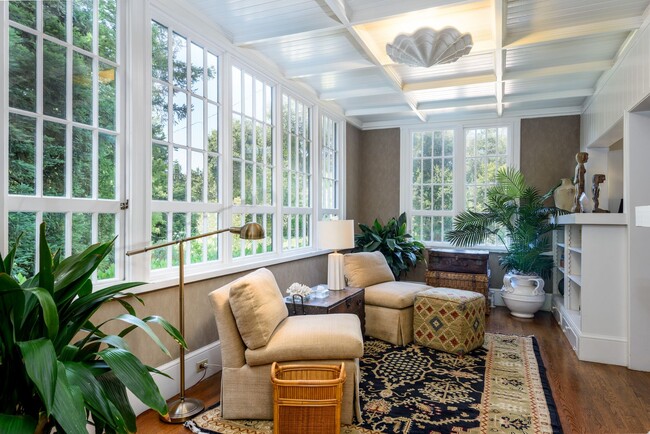 Building Photo - Vintage Craftsman Atherton Estate with Mod...