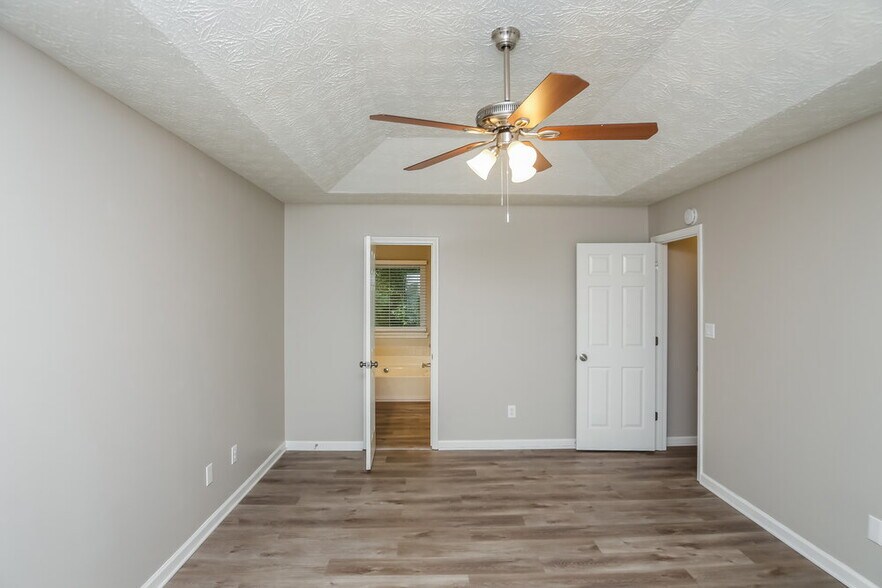 Building Photo - 3621 Homewood Dr