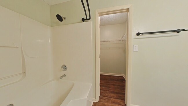 Building Photo - 3355 Galleria Dr
