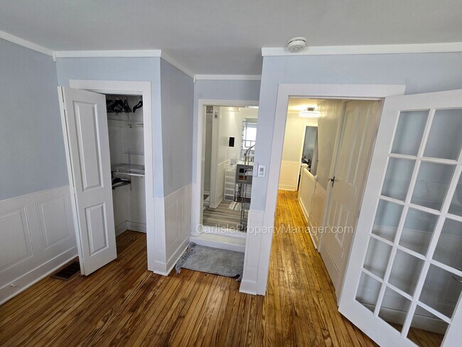 Building Photo - Fully Furnished Downtown Carlisle Townhouse with Fenced Yard and Off Street Parking