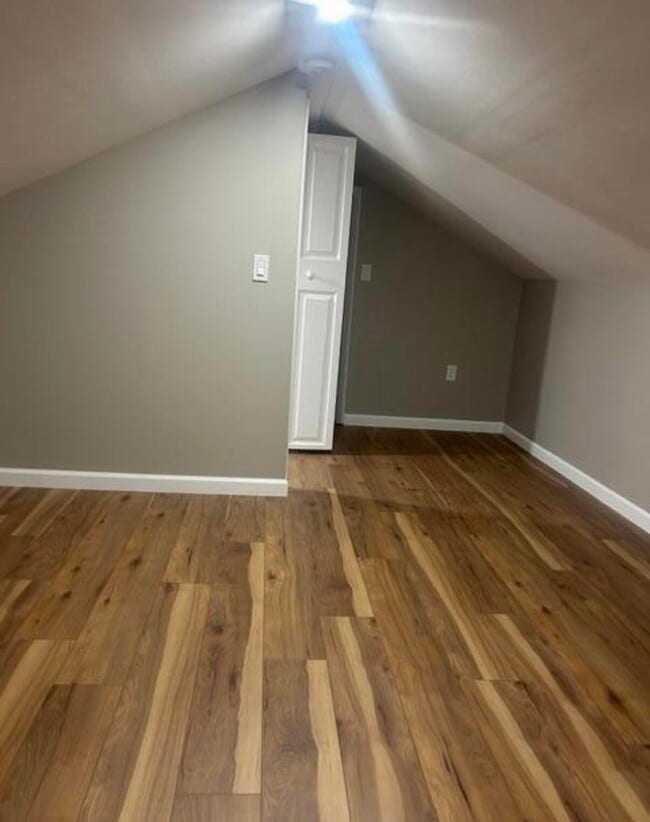 Building Photo - 1977 Princeton Rd